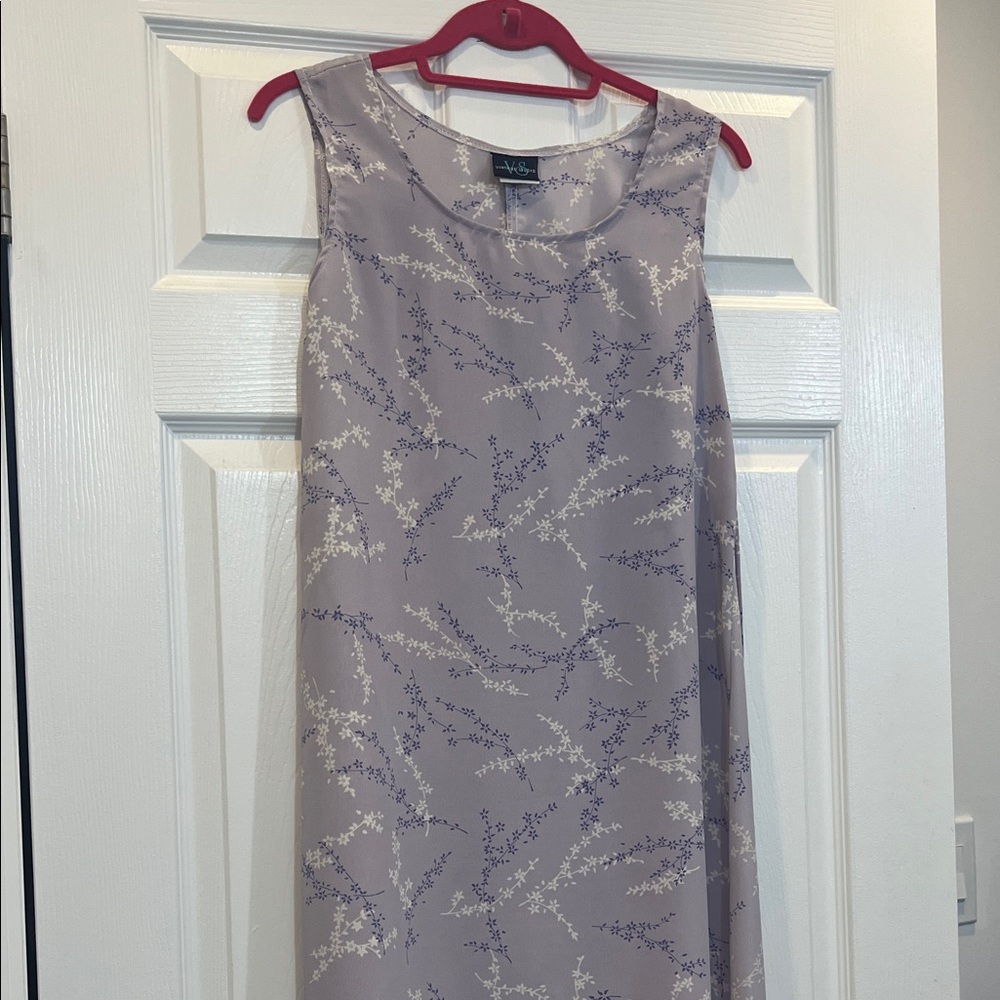Chic Lavender Floral Midi Dress